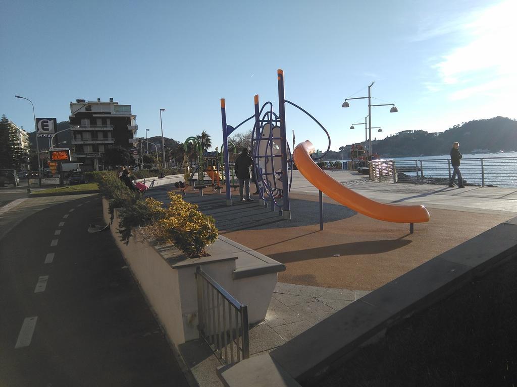 Vedi O' Mare Quant'E Bello Apartment Sestri Levante Exterior photo